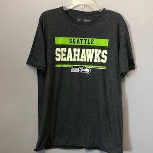 Seattle Seahawks tshirt Men's L Large NFL team Washington sports football EUC